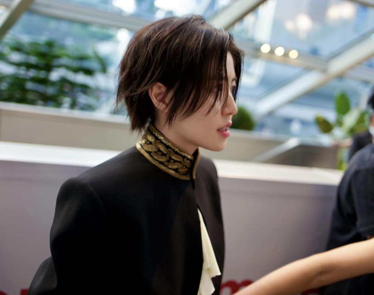 부국제 레드 카펫 패션이 뜨거운 반응을 얻을 줄 몰랐다는 심은경 | 인스티즈