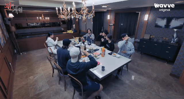 두뇌 서바이벌 프로그램 중 초반 도파민 1위 (스포 잇음 스포 안 밟고 정주행 하고 싶으면 댓글로 뭐냐고 물어봐주세요) | 인스티즈