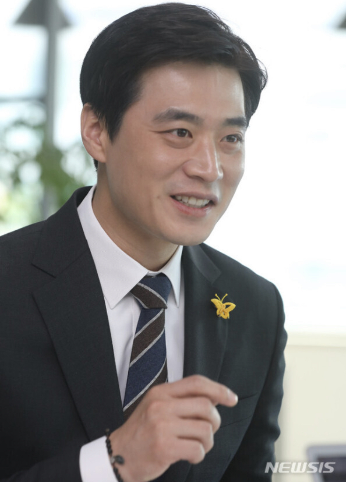 얼굴로 난리난 49세 이재명후보 수행실장 | 인스티즈