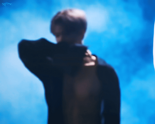 타고나야 가질 수 있다는 문빈의 앱 크랙 복근 | 인스티즈