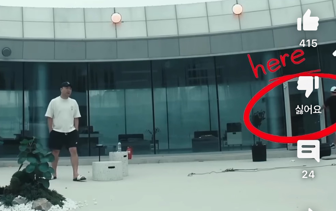 [피의게임3] 충주맨이 스태프인 척 하면 생기는 상황 | 인스티즈