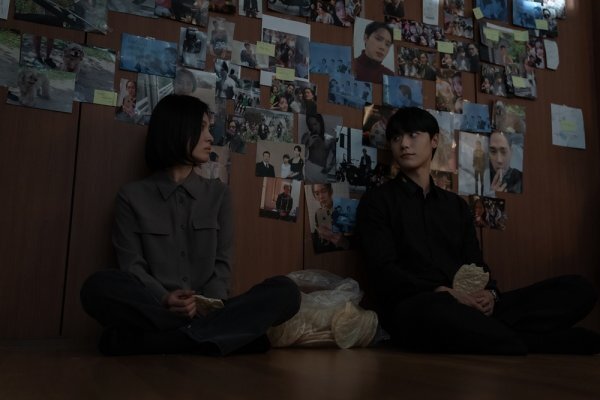 김은숙 작가 "학폭 미화 없다"…송혜교·이도현·임지연, '더 글로리' 첫 스틸 | 인스티즈
