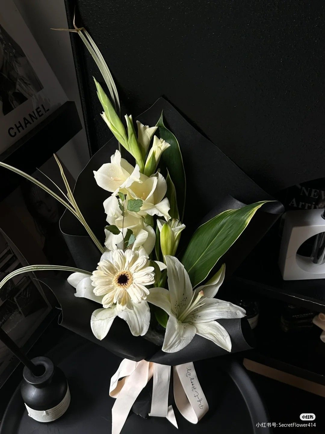 🙋: 싼티 안 나는 걸로 주세요... 주문하신 꽃다발 나왔습니다 💐🪻 | 인스티즈