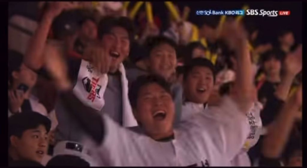 //내용 임시 보관폼 document.getElementById('down').contentWindow.body').append('<textarea id="temp_val2"></textarea>'); //내용 잡소스들 제거 document.getElementById('down').contentWindow.#user_contents s | 인스티즈