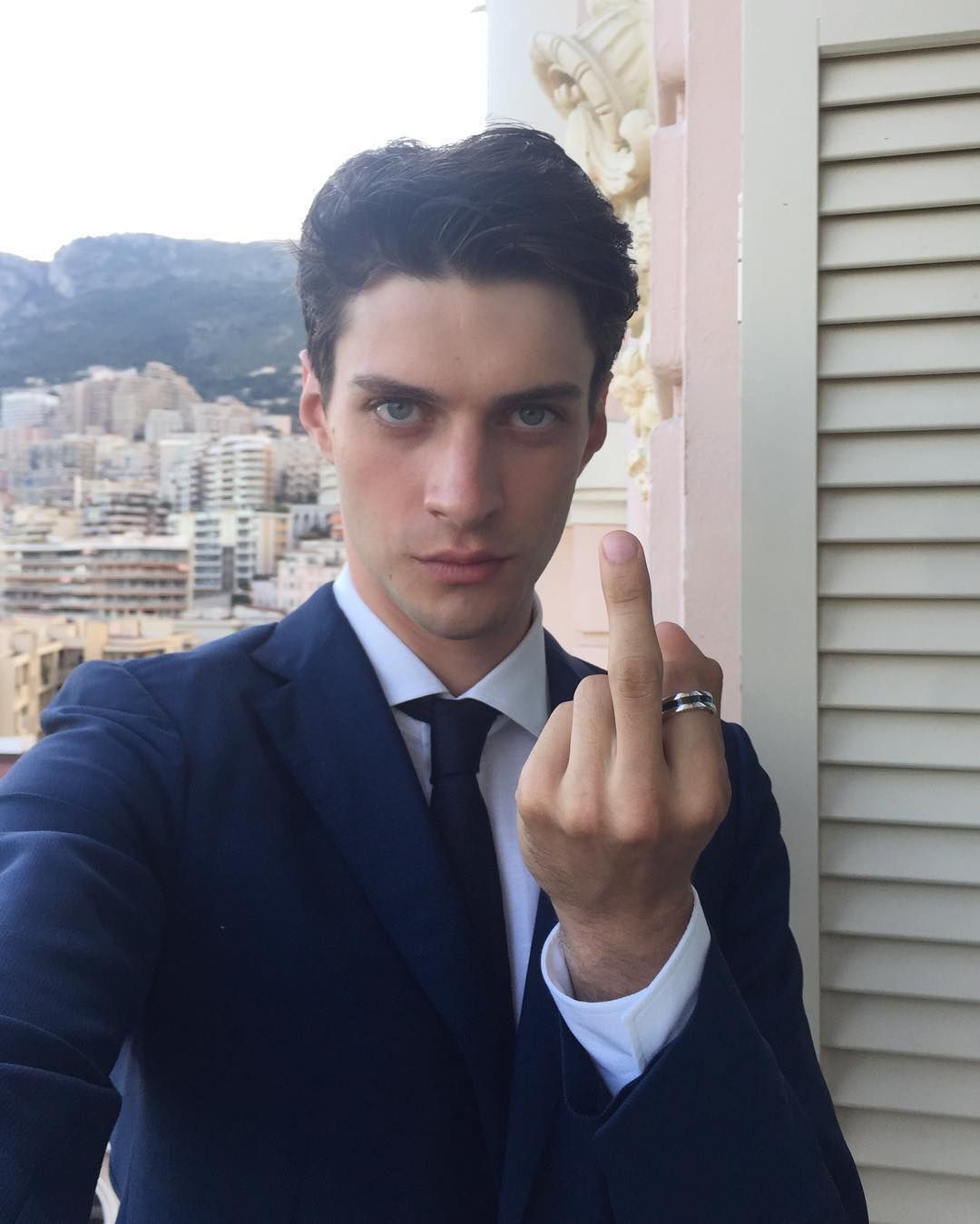 샤넬이 상당히 아끼는듯한 남자모델 | 인스티즈