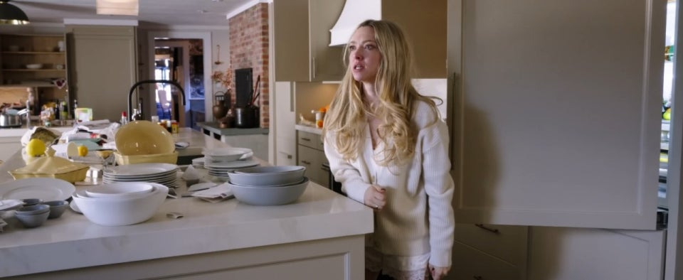 현재 반응 좋은 베스트셀러 원작 하우스메이드 아만다 사이프리드 주연 스릴러 영화 | 인스티즈