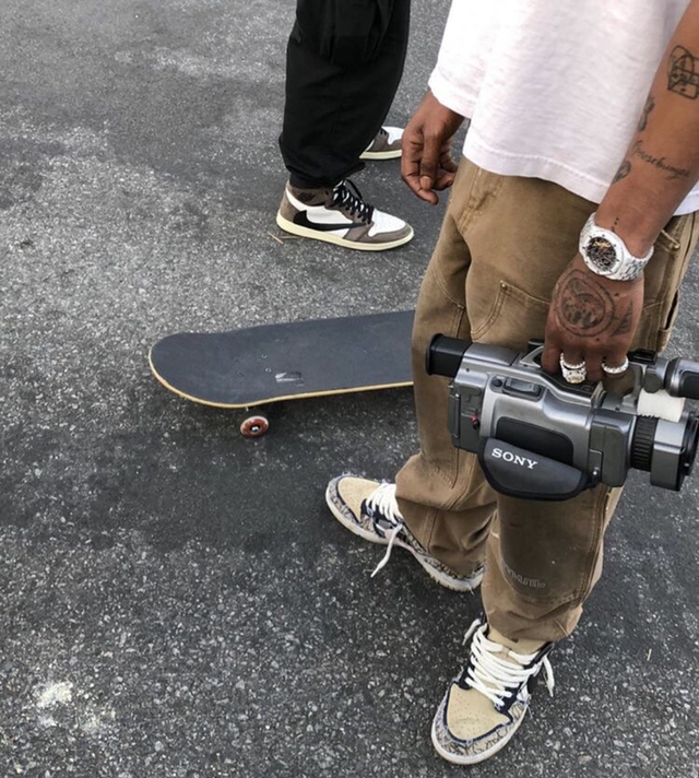 요즘 다시 유행하는 레트로 캠코더.gif | 인스티즈