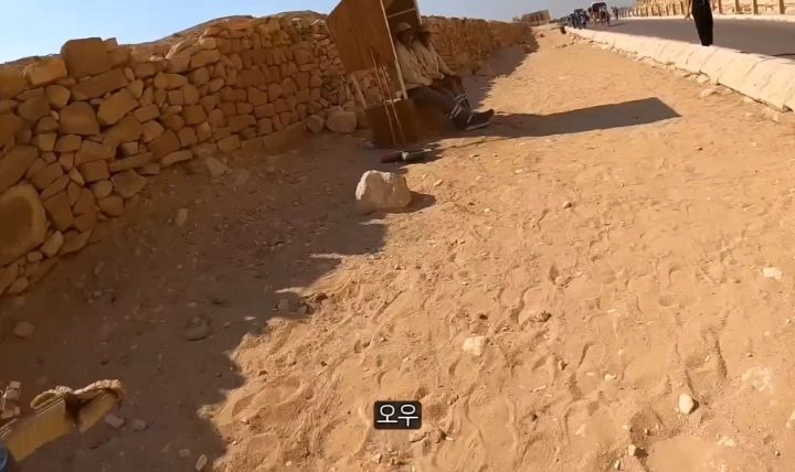 악명 높은 이집트에서 유일하게 웃으면서 여행한 유튜버��🇬 | 인스티즈