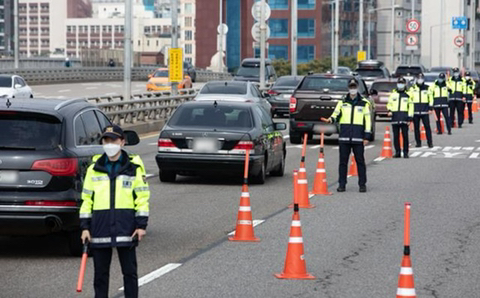 이준석"文, 집무실 옮겼다면 秋아닌 尹 옳았다는 걸 알았을 이제 출퇴근 시간에 용산에서 보게될 장면것…웬 이전시비" | 인스티즈