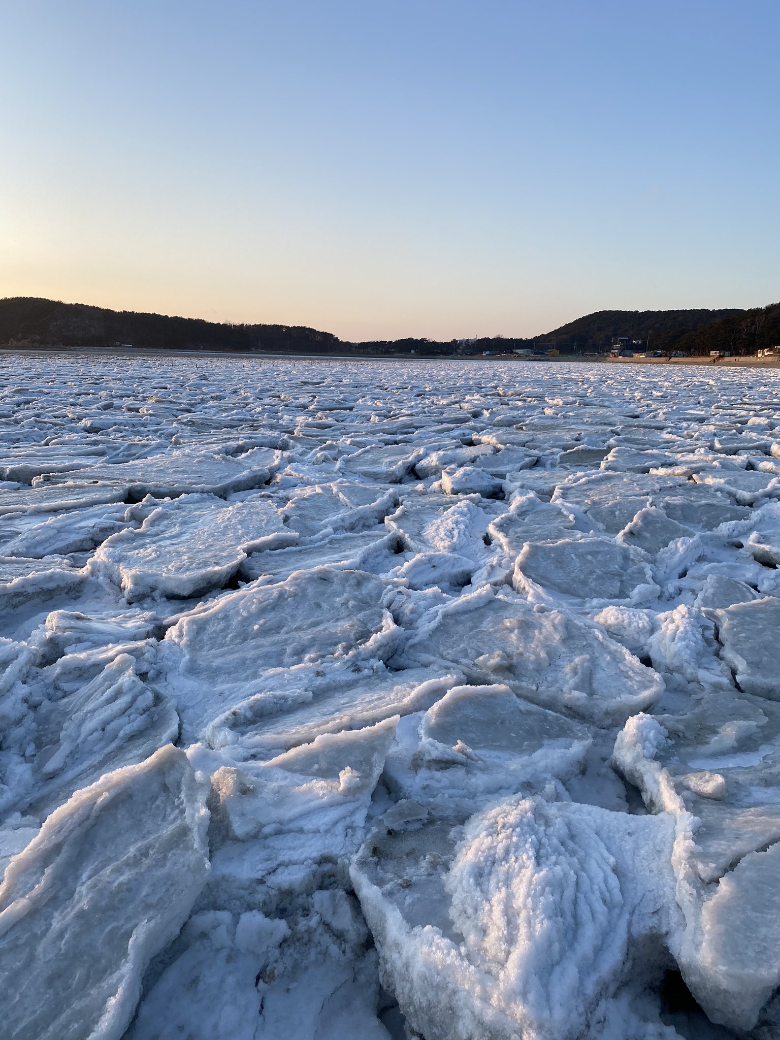 아이슬란드까지 갈 것도 없다 인천 앞바다에서 이런 아름다운 경관을 볼 수 있는데 | 인스티즈
