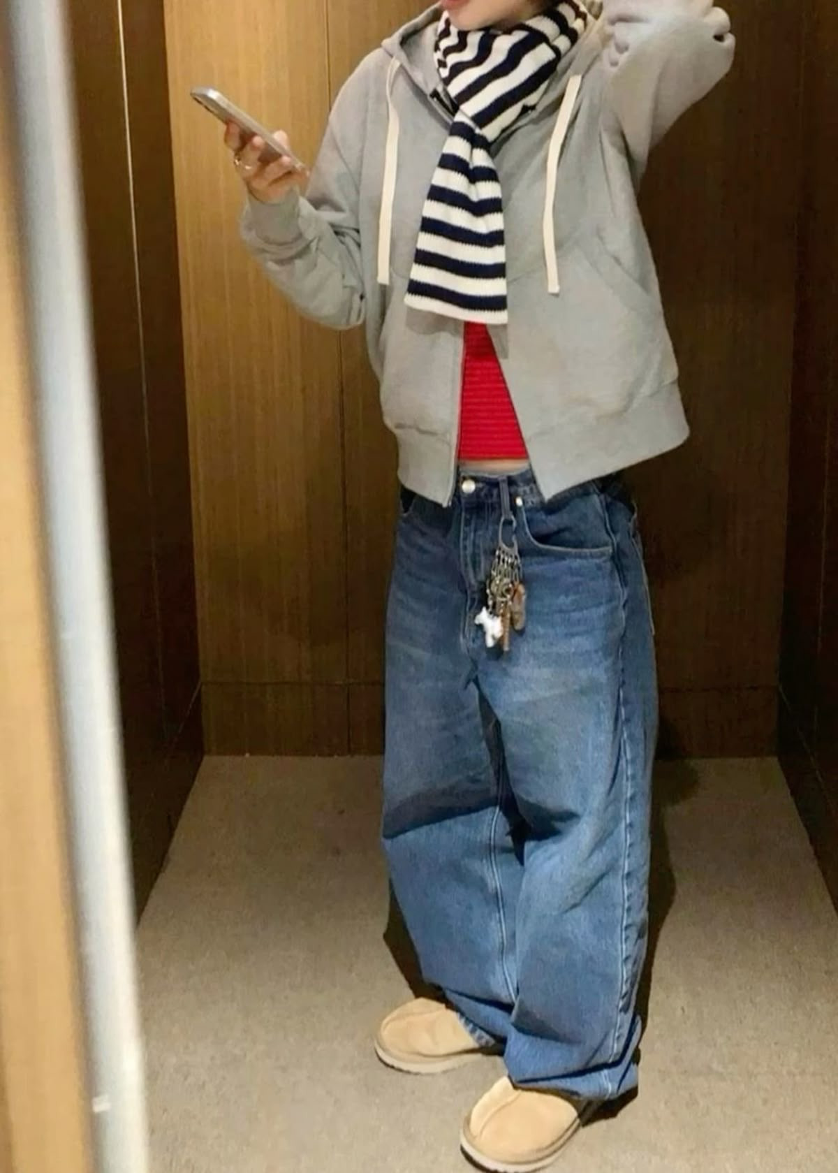 편안한 상의 + 와이드팬츠 + 투박한 신발 = 여자의 가을🍁 | 인스티즈