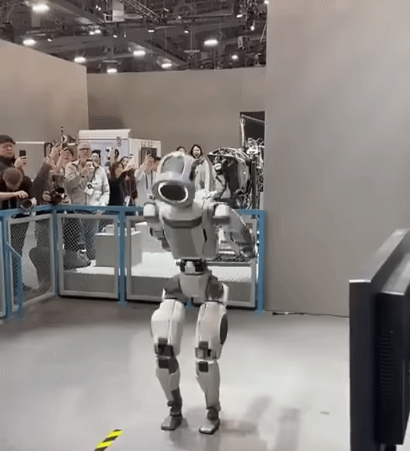 현대차의 아틀라스가 전문가들에게 가장 극찬 받는 부분.gif | 인스티즈