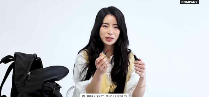 배우 임지연 왓츠인마이백: 진짜 가방 끝없는 영양제와 헬창템들 | 인스티즈