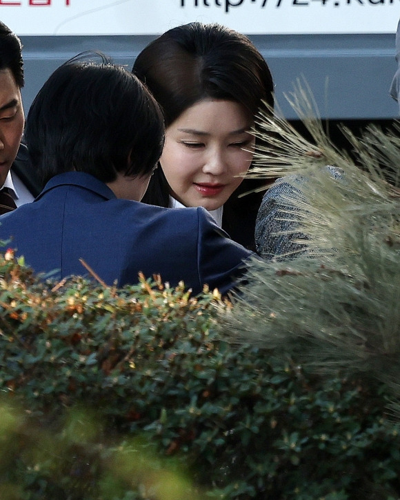 [포토] '대국민 사과는 없다' | 인스티즈