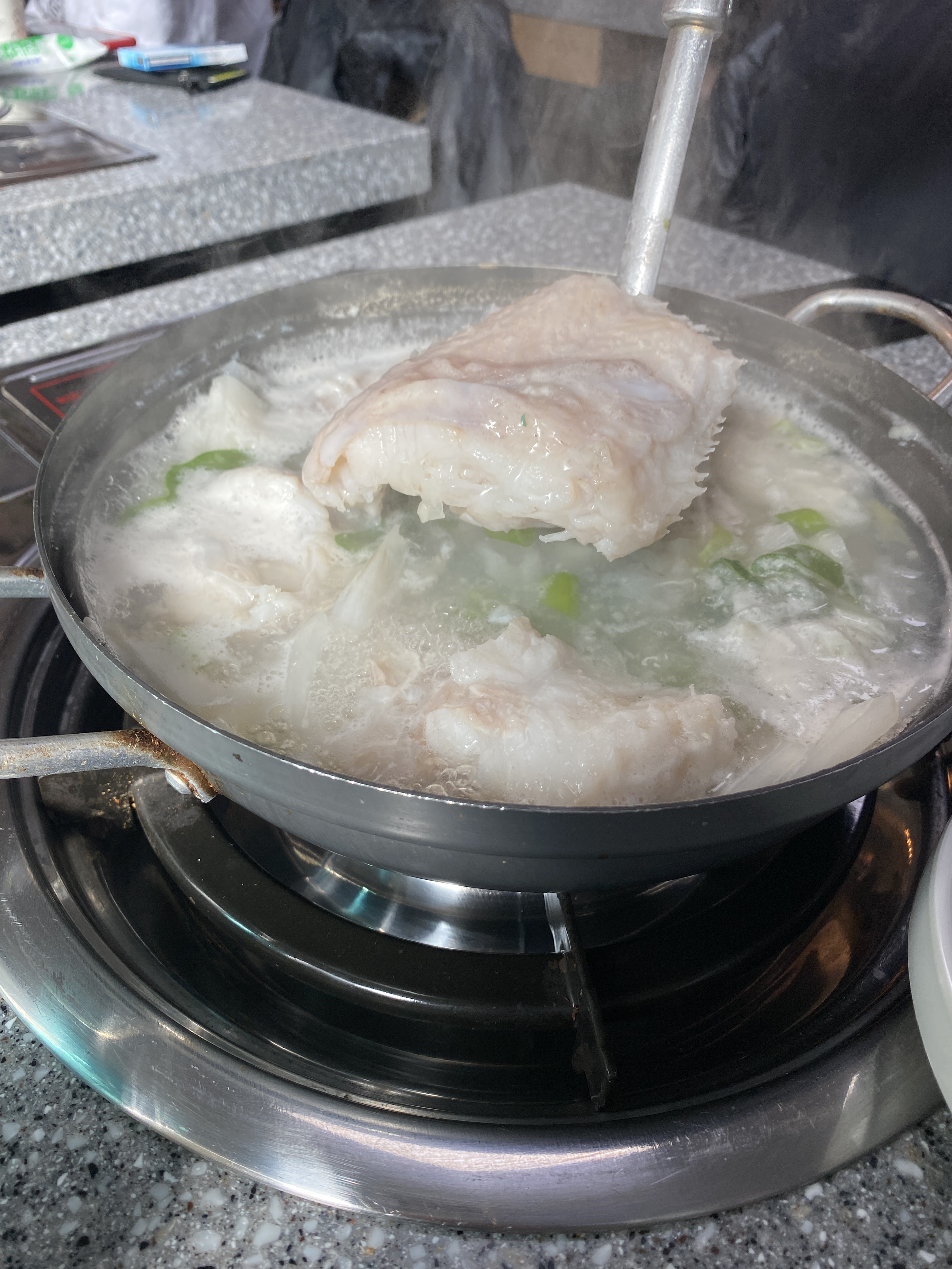 강원도 가서 먹기만 하는 강원도(속초) 쳐돌이가 먹는것들 🦑🦀🐟 | 인스티즈