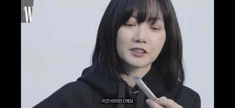 물건을 진짜 오래, 심플하게 쓰는 배두나 왓츠인마이백.jpg | 인스티즈