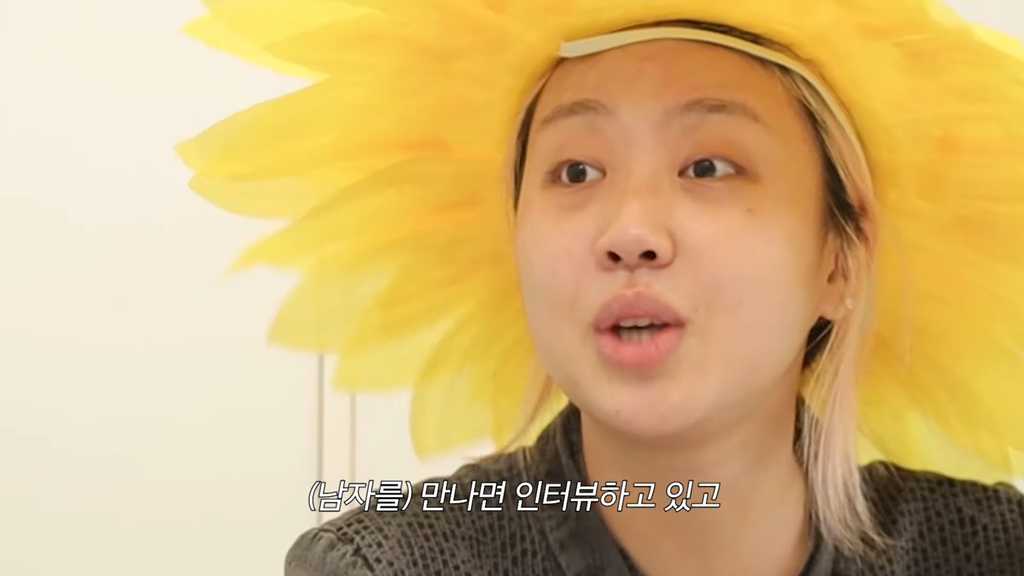 최근 스탭 폰에 있는 앨범을 보다가 충격받았다는 헤이즈 | 인스티즈