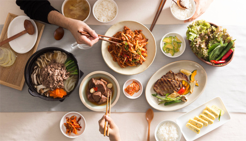 접시에 덜어 먹는다 vs 반찬통째로 먹는다 | 인스티즈