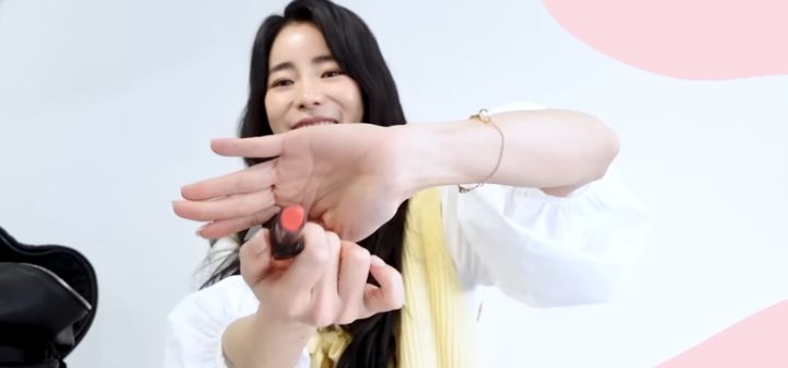 배우 임지연 왓츠인마이백: 진짜 가방 끝없는 영양제와 헬창템들 | 인스티즈