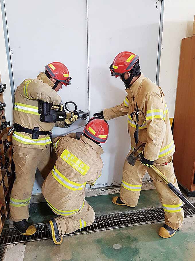 영화 '엑시트'가 재난안전교육영화로 좋은 이유 (약스포) | 인스티즈