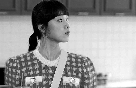 KTX타고 지나가면서 봐도 호감있는 남주의 끼부림에도 여주가 절대 넘어가지 않았던 이유.jpg | 인스티즈