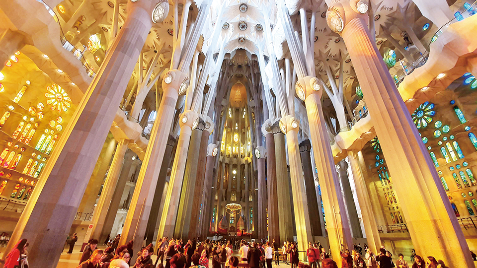 무교조차도 완공되길 벼르고 있을 성당 | 인스티즈