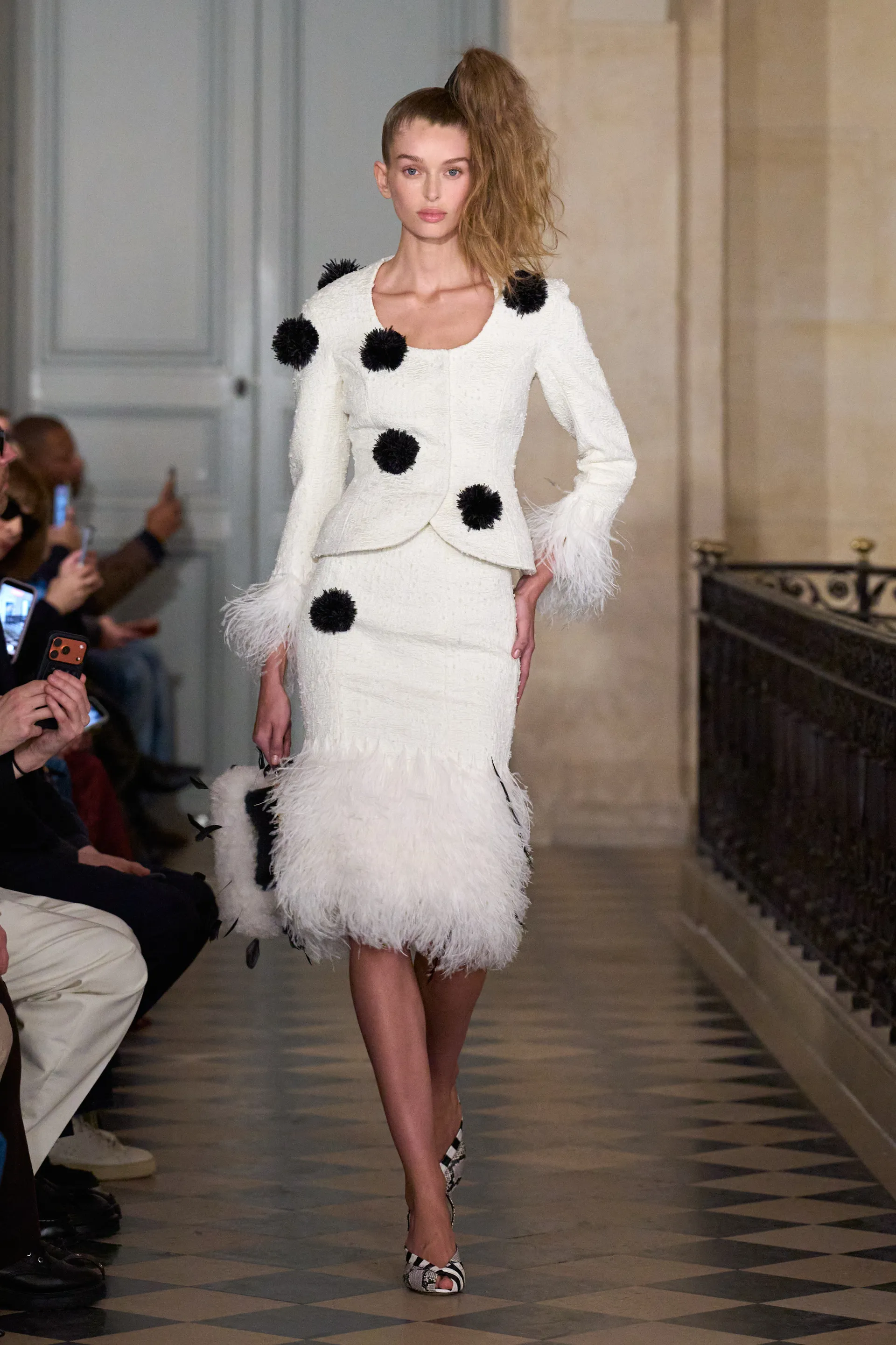 피카소에게 바쳤다는 쟈크뮈스 신상 제품들 | 인스티즈