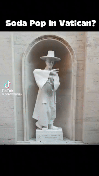 케데헌 소다팝 춤 추시는 김대건 신부님 | 인스티즈