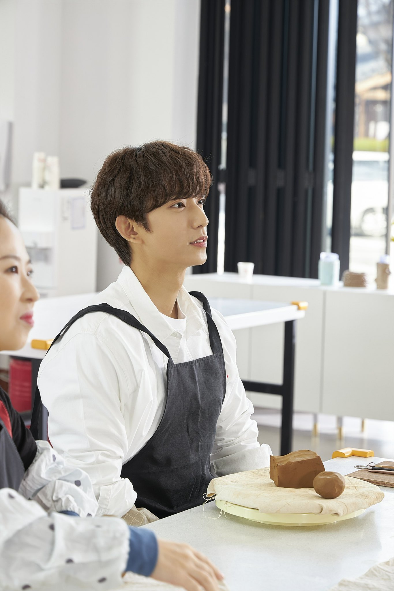 [BL드라마주의] 회사 잘리고 떠난 여행에서 복직 프리패스인 남자를 찾았는데 너무 짱잘폭스.jpgif 차서원×공찬, 비의도적 연애담 | 인스티즈