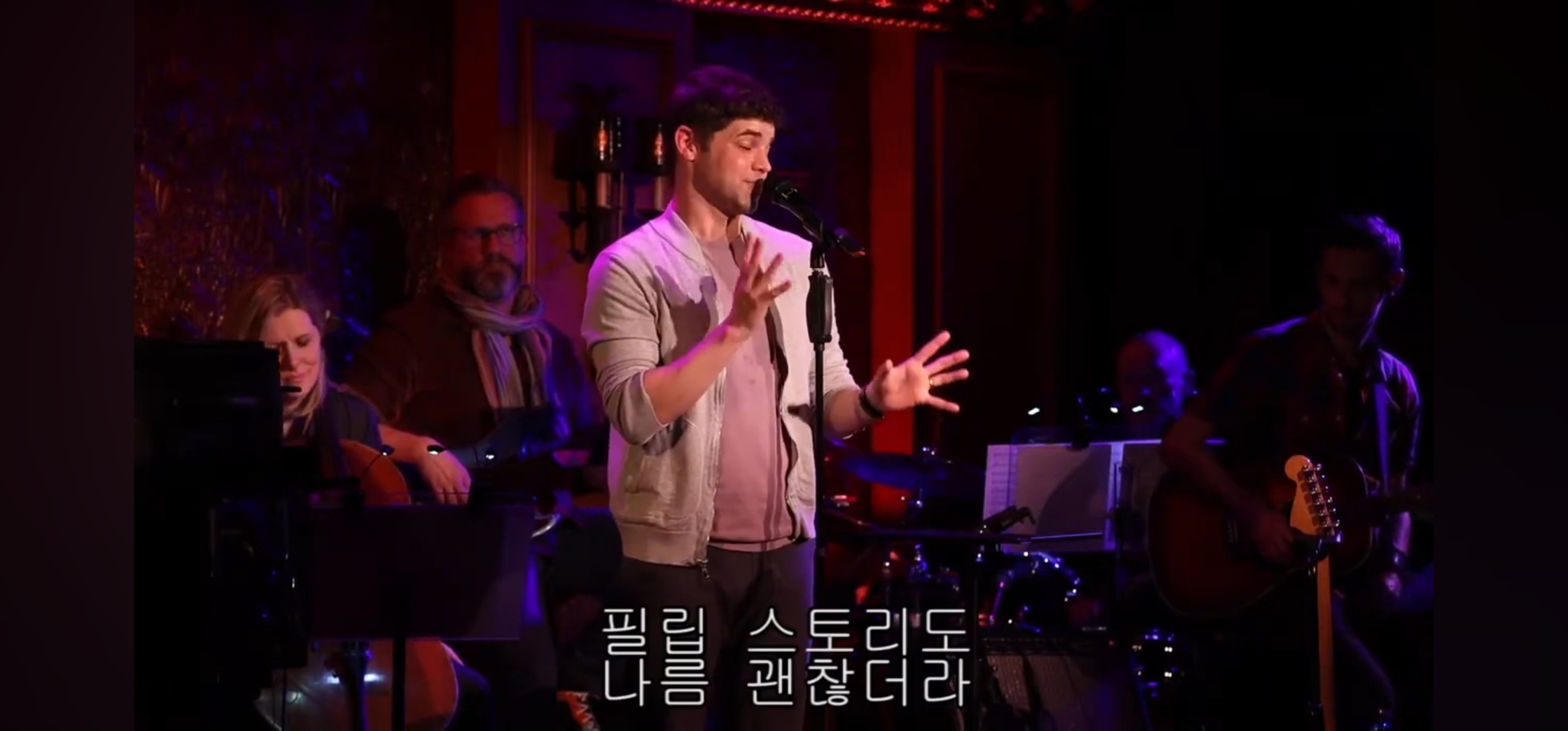 이제 와서 말하지만 휴 잭맨, 잭 에프론 대신 위대한 쇼맨이란 영화를 세상에 나온 게 한 건 나야! 그게 무슨 소리냐고?.jpg | 인스티즈