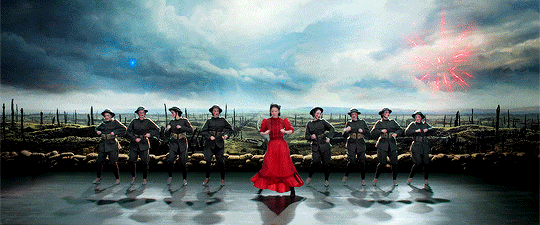 지긋지긋한 농장에서 벗어나 스타가 되고싶은데 엄마가 자꾸 반대해서...gif | 인스티즈