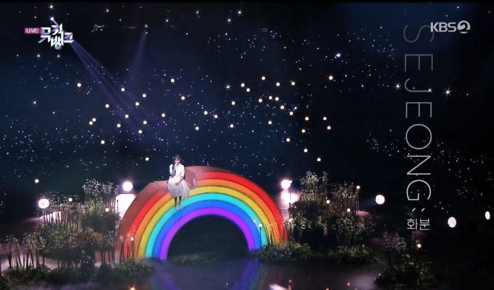 아이돌팬들 사이에서 예쁘다고 말나왔던 뮤직뱅크 세트들.jpg | 인스티즈