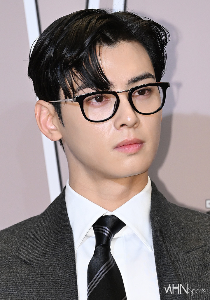 오늘자 W코리아 자선행사 실시간 차은우 | 인스티즈