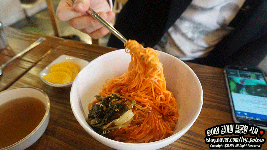 8051f2c402c43f5059143012a59072f2ca2344b1