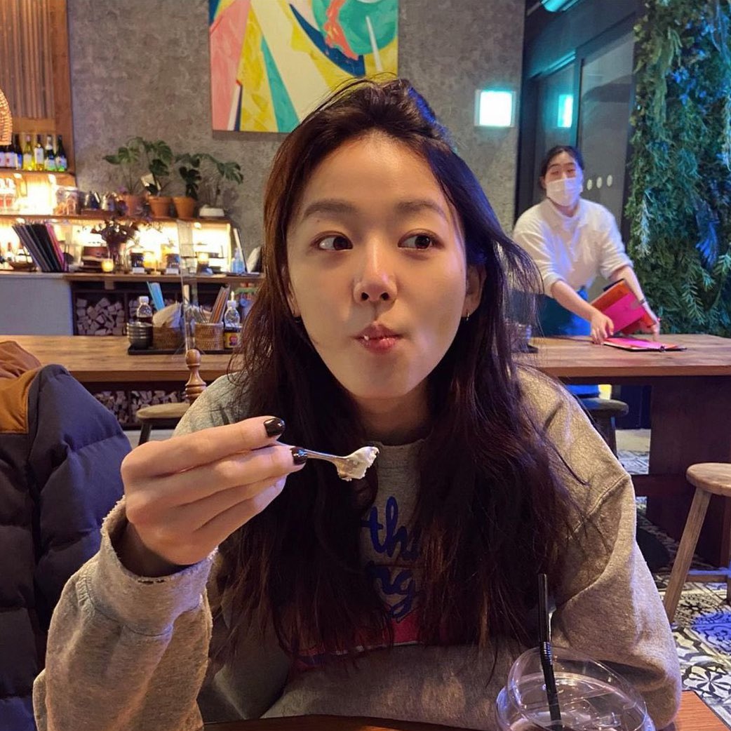 남주혁x이주명 제발 이 둘로 장기연애 배틀연애 혐관 로코 한번 찍어줬으면 좋겠는 달글 한번 먹어봐 | 인스티즈