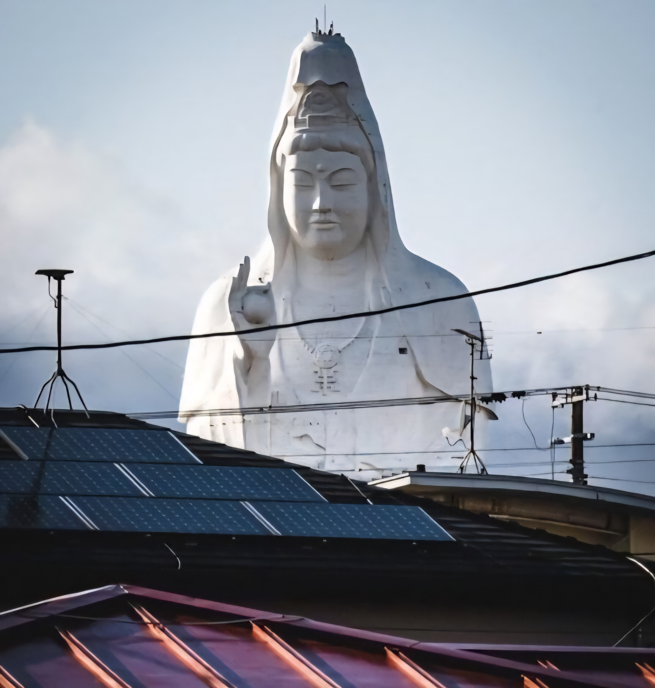 매년 철거 민원이 빗발친다는 일본 거대 불상 | 인스티즈