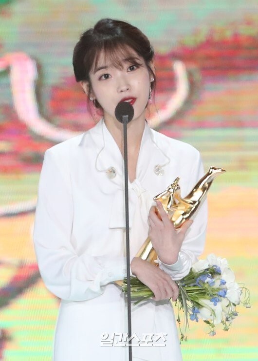 10대부터 20대, 30대 모두 대상 받은 가수 | 인스티즈