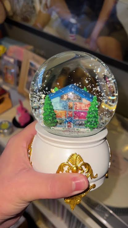 테일러 스위프트의 인기 MD중 하나인 스노우볼 컬렉션 | 인스티즈