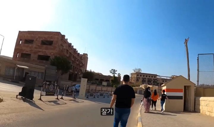 악명 높은 이집트에서 유일하게 웃으면서 여행한 유튜버��🇬 | 인스티즈