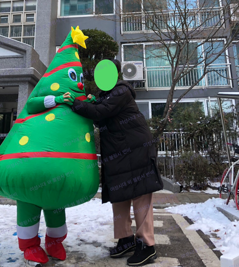 크리스마스에 친구 만나기로했는데 이러고 나옴ㅋㅋㅋ | 인스티즈