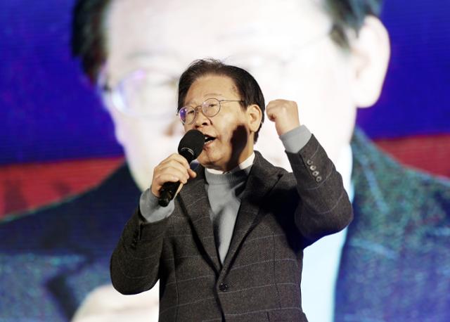이재명 "죽지 않는다"... 민주당은 '격앙', 비명계는 '몸풀기' | 인스티즈