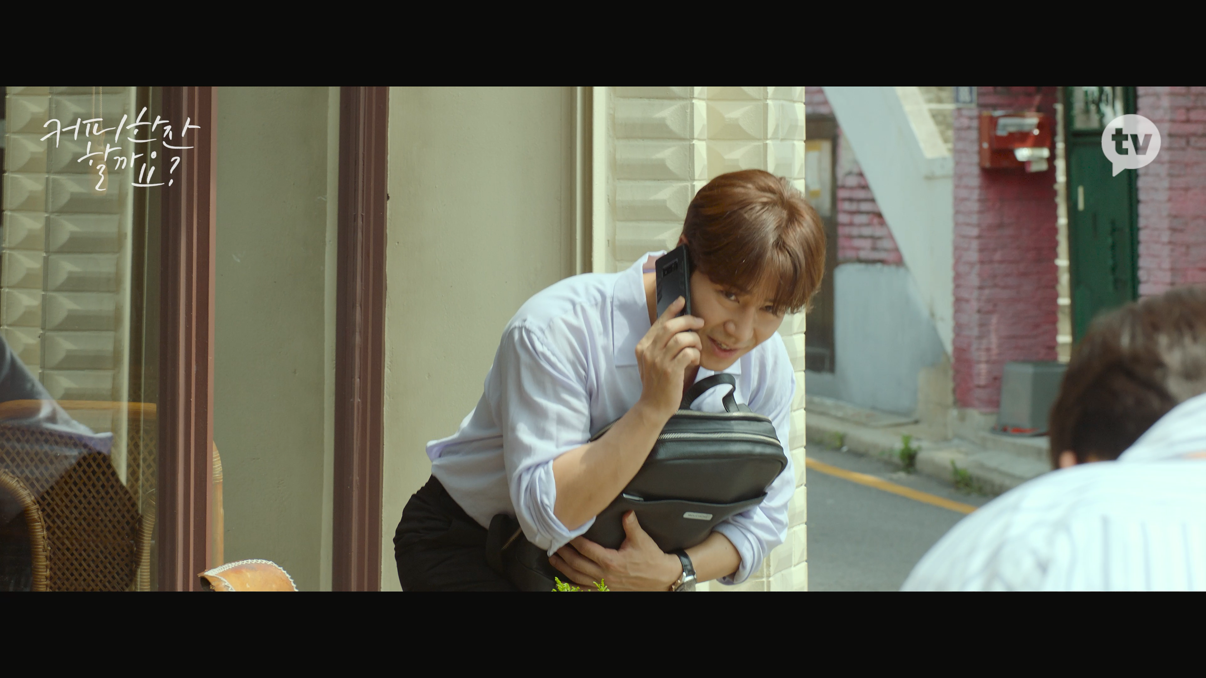 우리 카페에 매일 오는 손님이 있는데 완전 진상임.jpg | 인스티즈