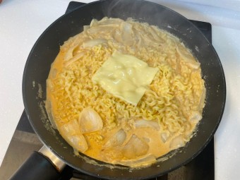 치즈가 제일 잘어울리는 라면은???? | 인스티즈