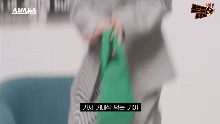 생일선물 준 문특제작진 뿌듯하게 만드는 방탄소년단 제이홉 리액션ㅋㅋㅋ | 인스티즈