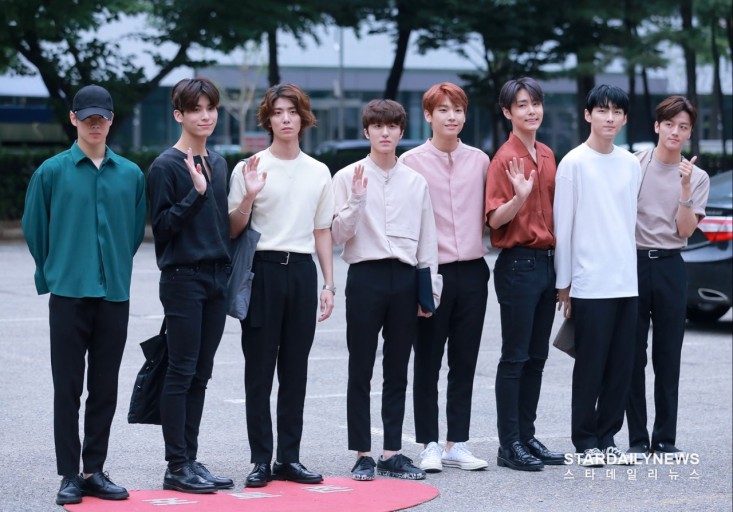 멤버 반 이상이 신장 180 cm 넘는 남자 아이돌 | 인스티즈