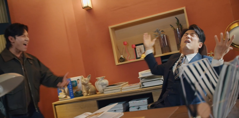 드라마 특별 출연해서 촬영 중 감전사고로 기절한 유명 배우 | 인스티즈