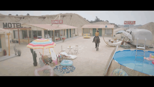 뮤비에 자주 등장하는 한국의 사막.gif | 인스티즈