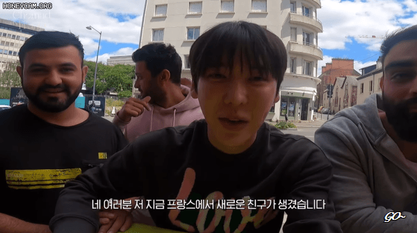 인종차별한 놈들이랑 친구먹은 유튜버 | 인스티즈