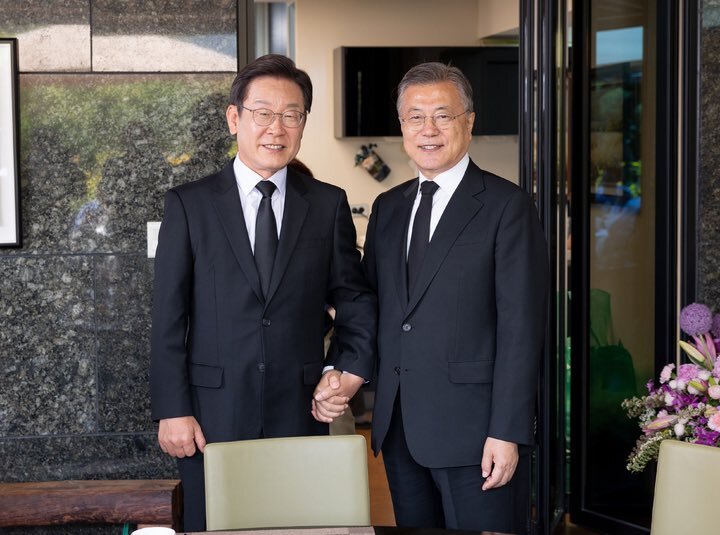 이재명 후보 & 문프 손잡고 사진 찍으심 | 인스티즈