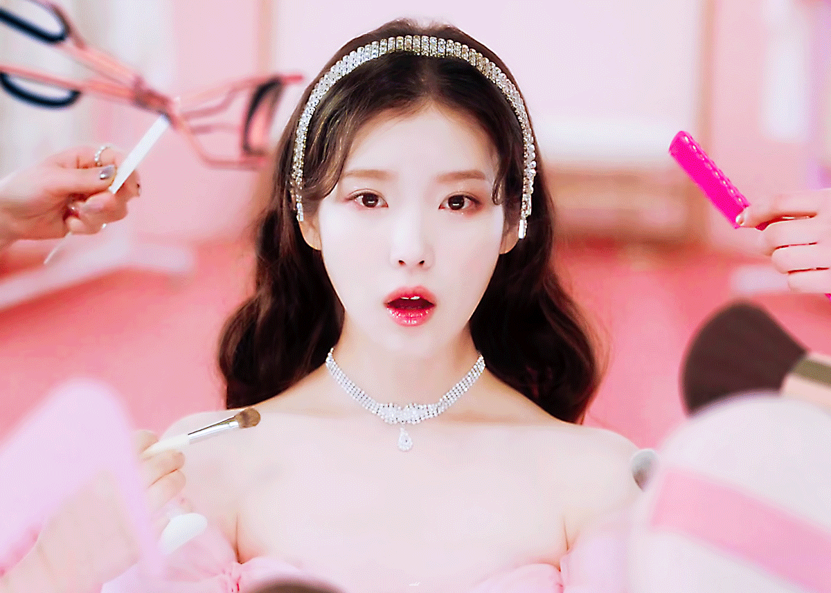 아이유] Celebrity 뮤비 움짤 - 욕망분출 - ＊여성시대＊ 차분한 20대들의 알흠다운 공간